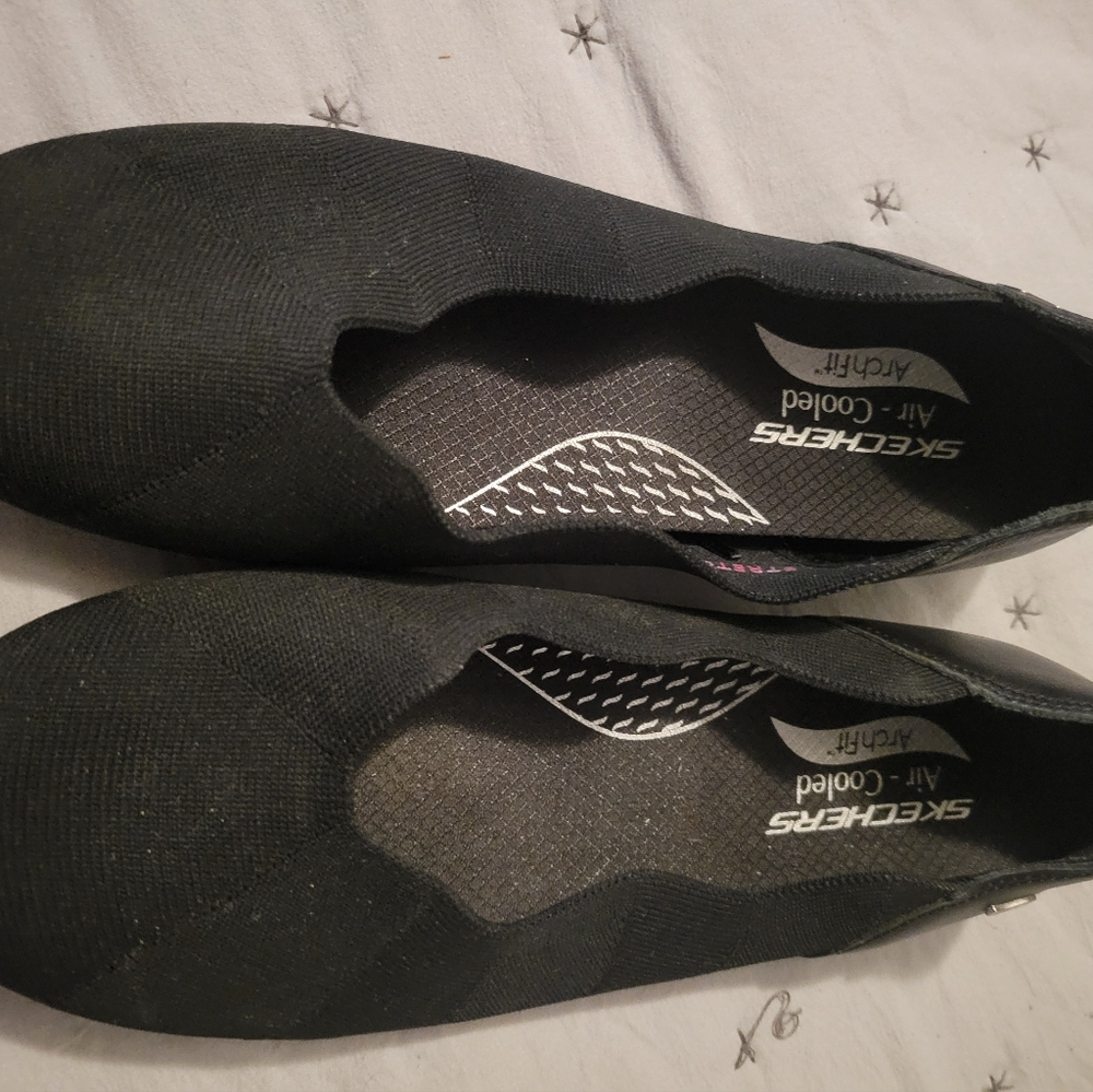 Skechers shoes